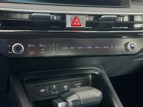 Used 2025 Kia K5 LXS image 23