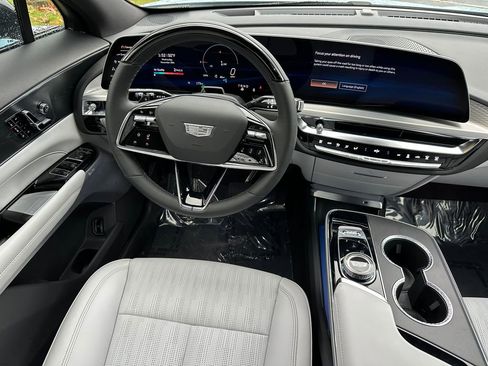 New 2025 Cadillac Lyriq Sport image 17