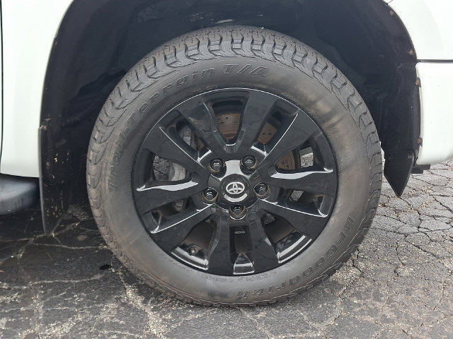 Used 2021 Toyota Tundra Limited w/ Limited Premium Package AWD/4WD image 8