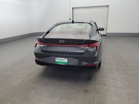 Used 2023 Hyundai Elantra Blue image 7