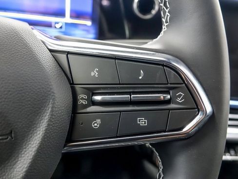 New 2026 Chevrolet Equinox EV LT image 15