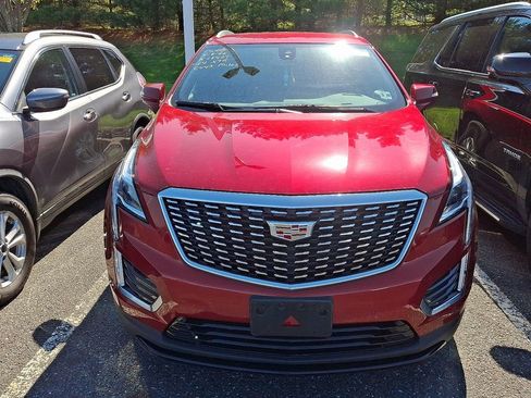 Used 2024 Cadillac XT5 Luxury AWD/4WD image 2