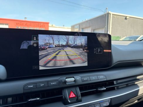 Used 2025 Kia K4 LXS image 22