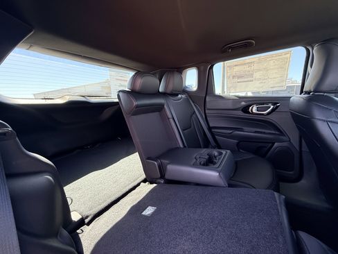 New 2026 Jeep Compass Limited image 15