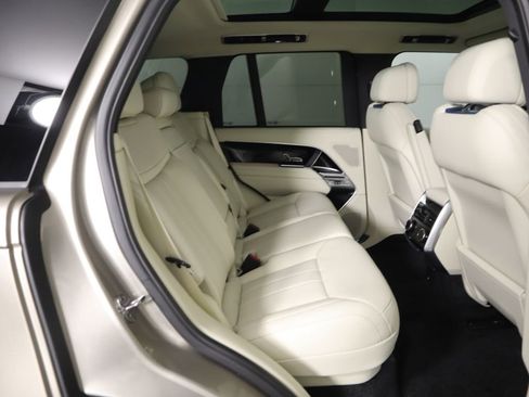 New 2026 Land Rover Range Rover SE AWD/4WD image 23