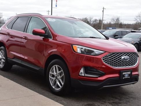 Used 2024 Ford Edge SEL w/ Convenience Package image 11