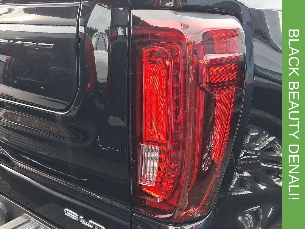Certified 2021 GMC Sierra 1500 Denali w/ Denali Ultimate Package AWD/4WD image 11