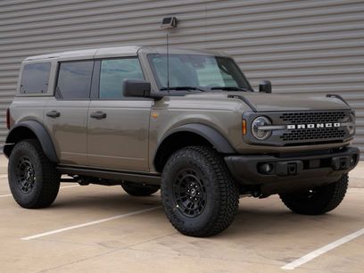 New 2026 Ford Bronco Badlands w/ Sasquatch Package