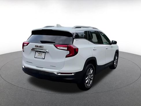 Used 2024 GMC Terrain SLT AWD/4WD image 14