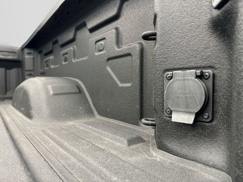 Used 2021 GMC Sierra 2500 Denali w/ Denali Black Diamond Edition image 40