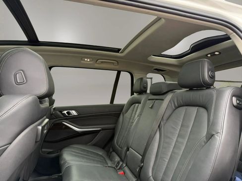 Used 2020 BMW X7 xDrive40i w/ Cold Weather Package AWD/4WD image 13