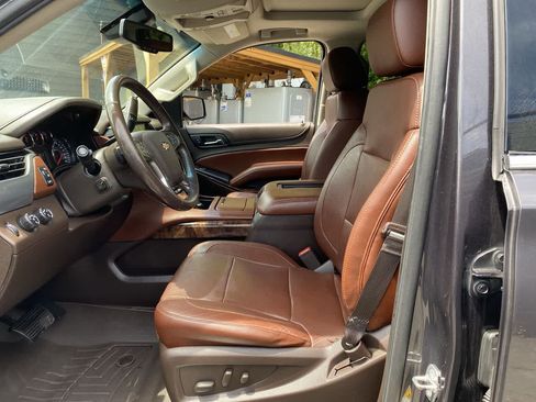 Used 2015 Chevrolet Tahoe LTZ AWD/4WD image 13