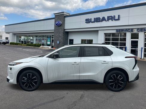 New 2026 Subaru Solterra AWD/4WD image 4