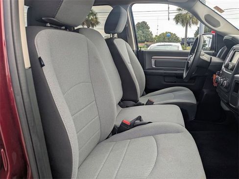 Used 2024 RAM 1500 Classic SLT image 34