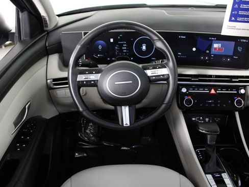 Certified 2025 Hyundai Tucson SEL FWD image 21
