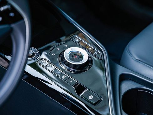 Used 2023 Kia Niro EX image 20