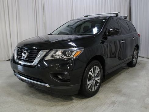 Used 2019 Nissan Pathfinder S AWD/4WD image 37