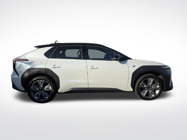 Used 2023 Subaru Solterra AWD image 5