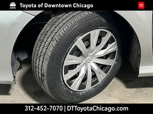 Used 2020 Toyota Camry LE FWD image 2