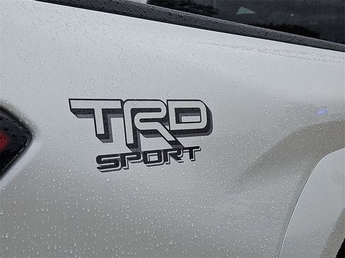 New 2025 Toyota Tacoma TRD Sport image 4
