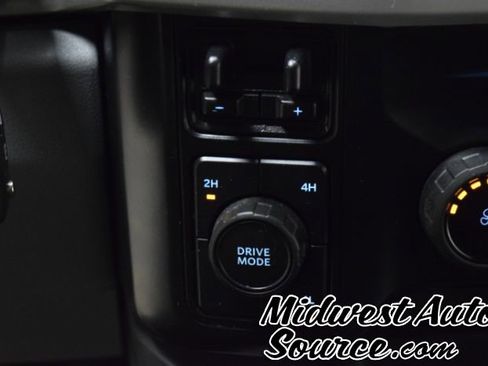 Used 2024 Ford F350 XLT image 22