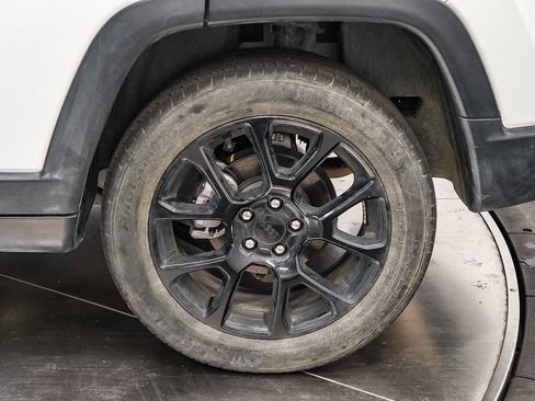 Used 2023 Jeep Compass Altitude image 10