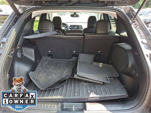Used 2020 Jeep Cherokee Limited AWD/4WD image 28