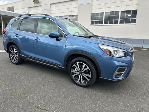 Used 2020 Subaru Forester Limited w/ Popular Package #3 image 8