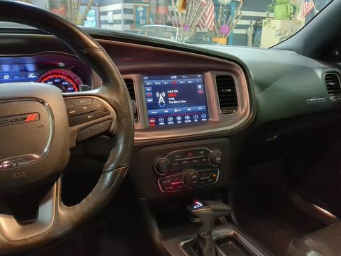 Used 2019 Dodge Charger SXT w/ Plus Group AWD/4WD image 12