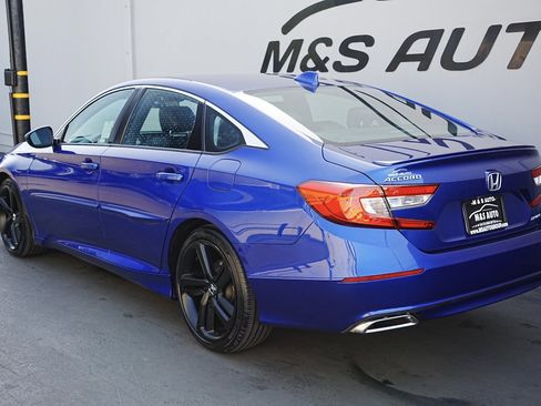 Used 2019 Honda Accord Sport image 6