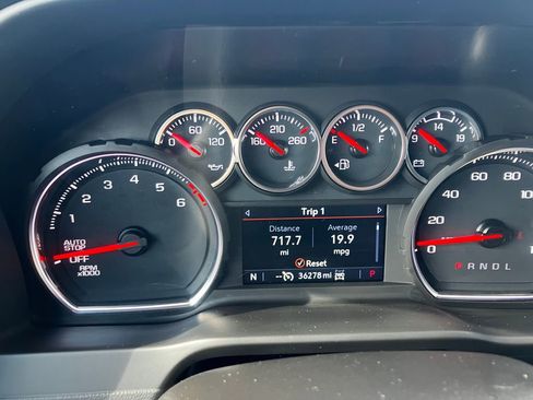 Used 2021 Chevrolet Silverado 1500 RST w/ Convenience Package II AWD/4WD image 3