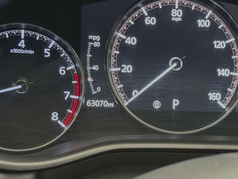 Used 2021 MAZDA MAZDA3 Hatchback w/Premium Plus Pkg image 9