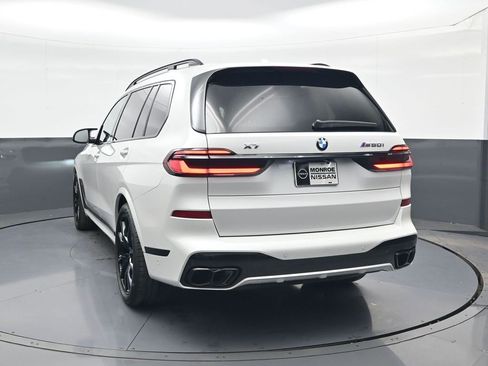 Used 2025 BMW X7 M60i w/ Executive Package image 7
