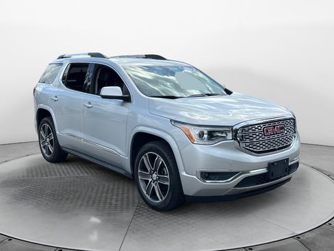 Used 2019 GMC Acadia Denali w/ Technology Package image 1