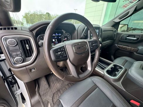 Used 2021 GMC Sierra 1500 Denali w/ Driver Alert Package II image 15