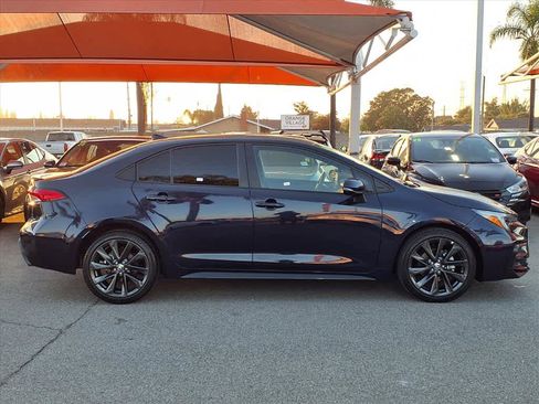 Certified 2024 Toyota Corolla SE image 3