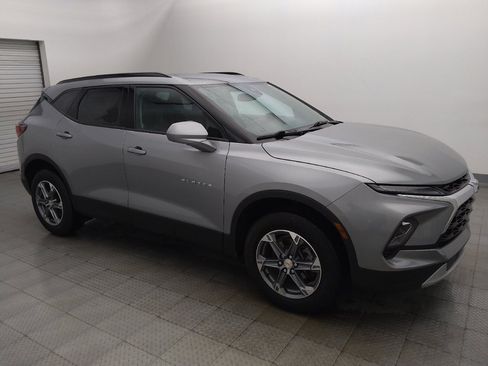 Used 2024 Chevrolet Blazer LT w/ Convenience Package FWD image 11