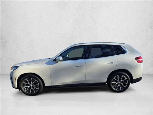 Used 2025 BMW X3 xDrive30i w/ Premium Package image 9