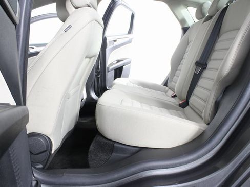 Used 2018 Ford Fusion S image 16