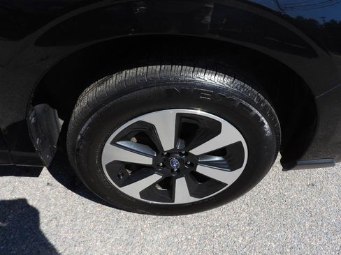 Used 2018 Subaru Forester 2.5i Premium AWD/4WD image 19