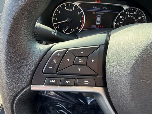 Used 2025 Nissan Altima 2.5 SV image 23