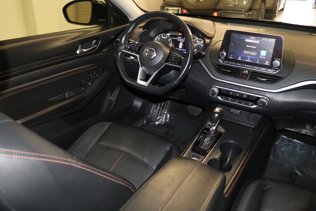 Used 2019 Nissan Altima 2.5 SR AWD/4WD image 17