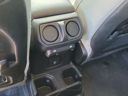 Used 2023 Jeep Gladiator Mojave w/ Cold Weather Group AWD/4WD image 14