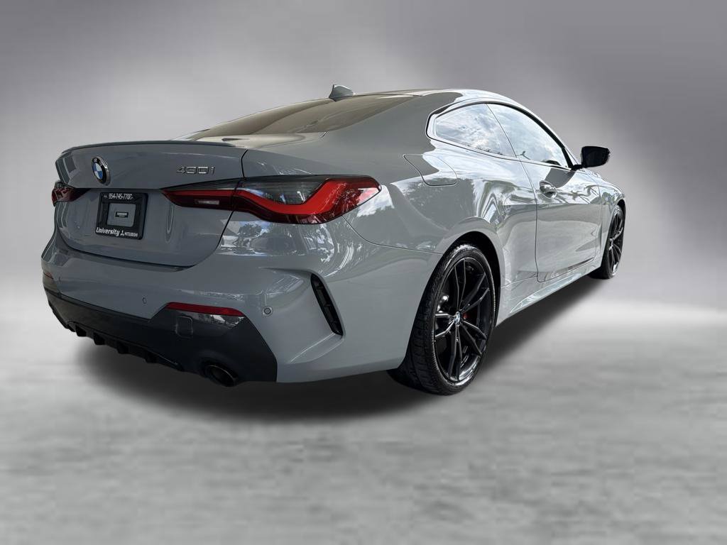 Used 2022 BMW 430i Coupe w/ M Sport Package RWD image 3