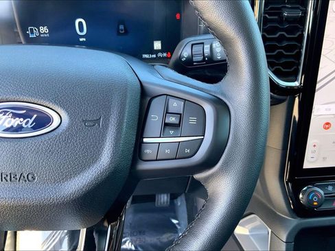 Used 2025 Ford Ranger Lariat w/ Advanced Towing Package AWD/4WD image 18