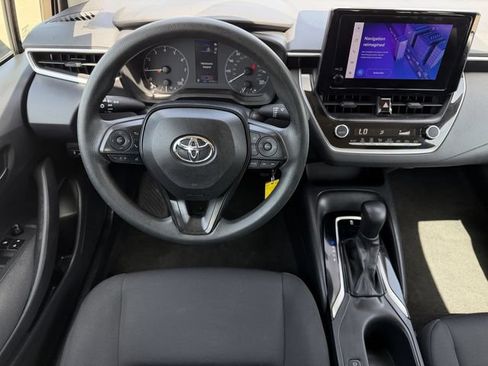 Used 2023 Toyota Corolla LE FWD image 10