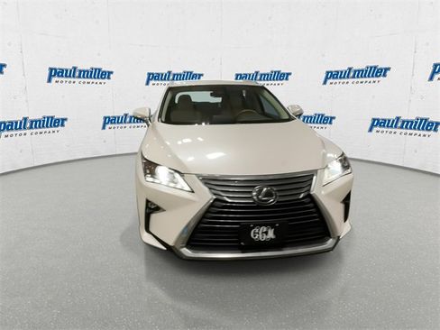 Used 2018 Lexus RX 350L Premium w/ Premium Package image 3