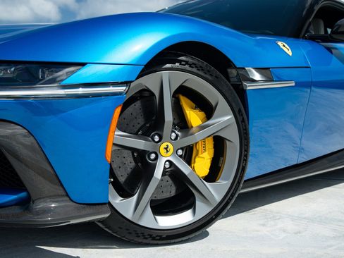 Certified 2025 Ferrari 12Cilindri image 10