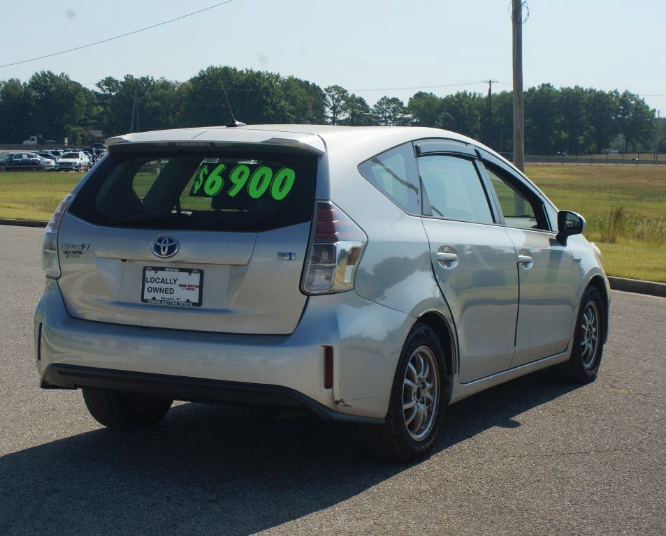 Used 2015 Toyota Prius V Three FWD image 13