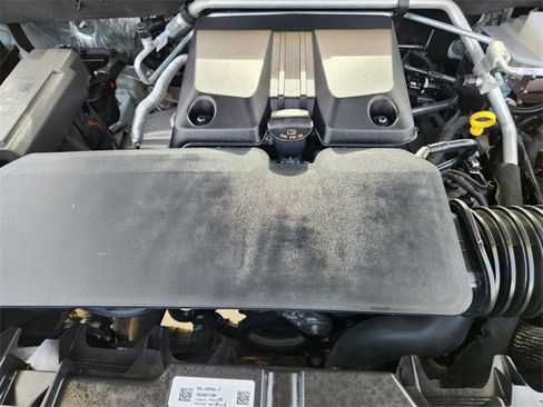 Used 2024 GMC Canyon Elevation image 30